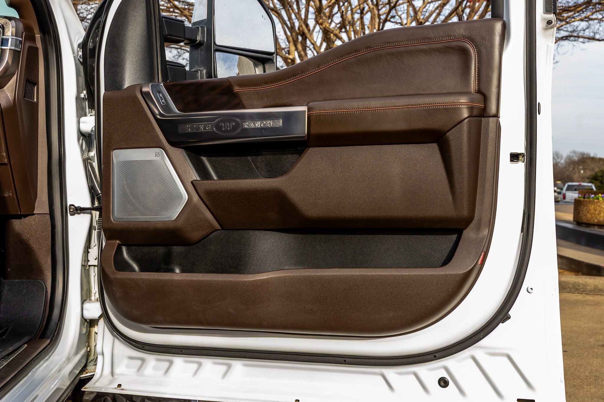 Used 2023 Ford F350 King Ranch w/ Chrome Package image 33