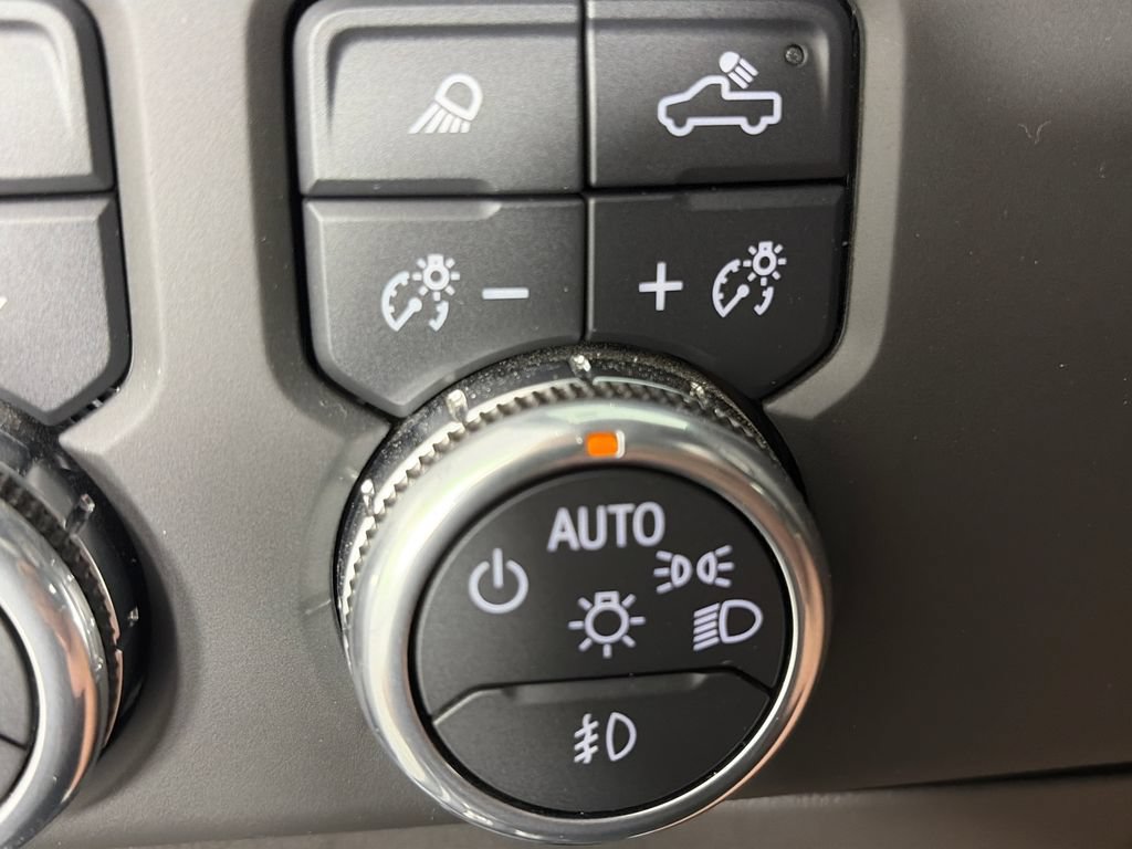 Used 2025 GMC Sierra 1500 AT4 w/ Technology Package AWD/4WD image 25