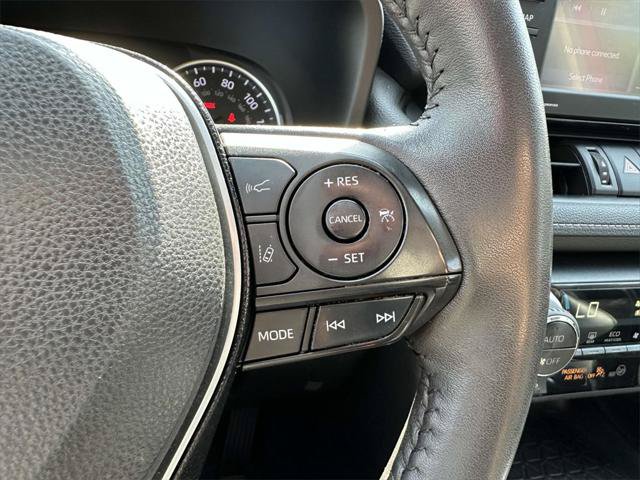 Certified 2020 Toyota RAV4 XLE Premium AWD/4WD image 8