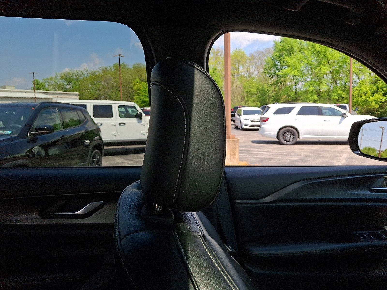 Certified 2023 Jeep Grand Cherokee L Laredo AWD/4WD image 14