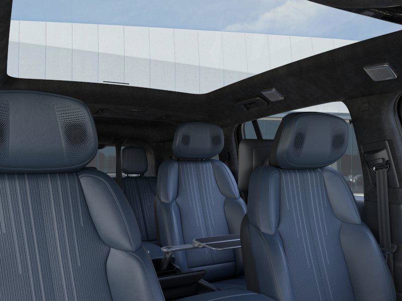 New 2025 Cadillac Escalade IQ Luxury 2 image 25