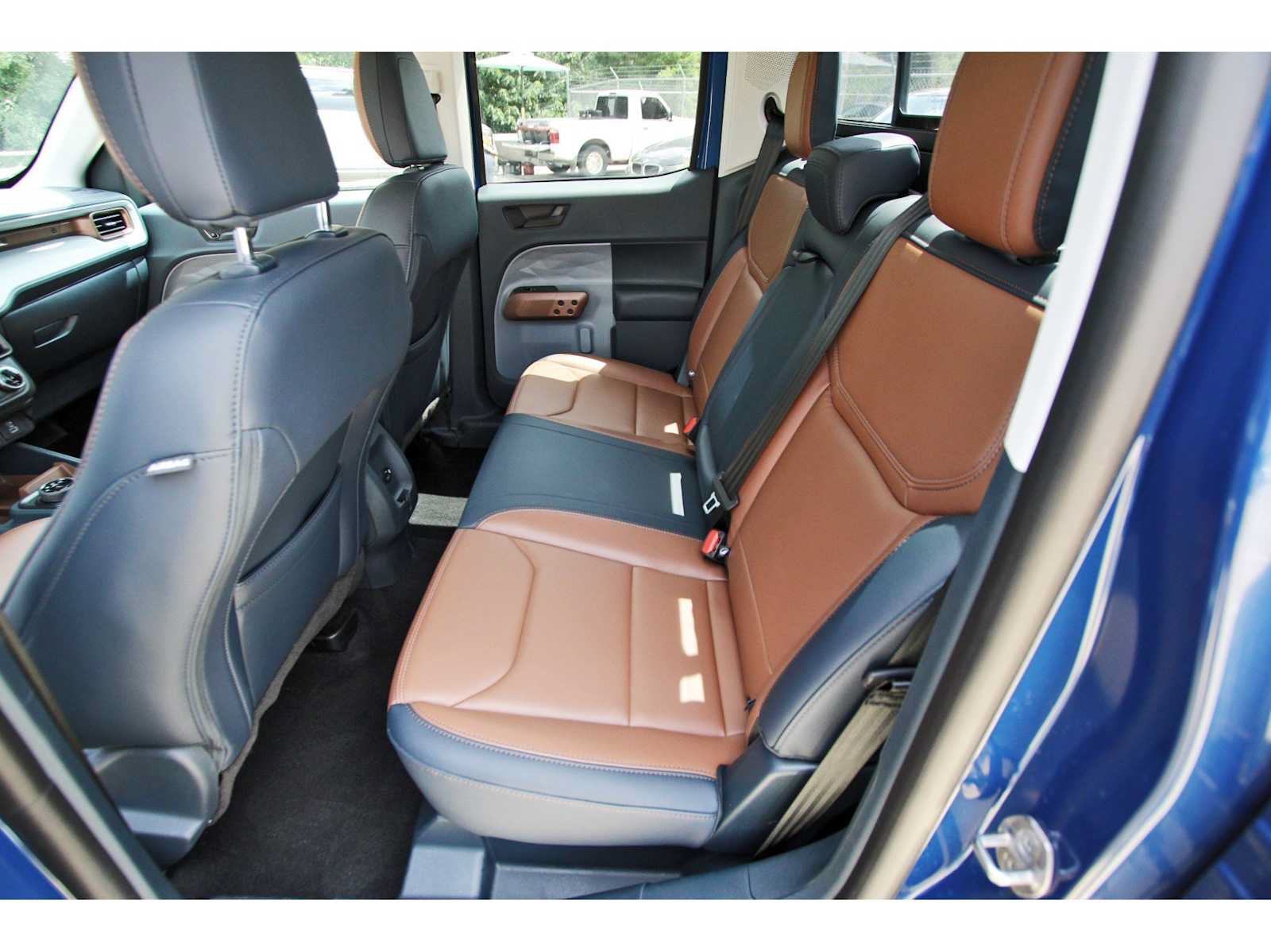 Used 2023 Ford Maverick Lariat w/ Equipment Group 500A Standard AWD/4WD image 12