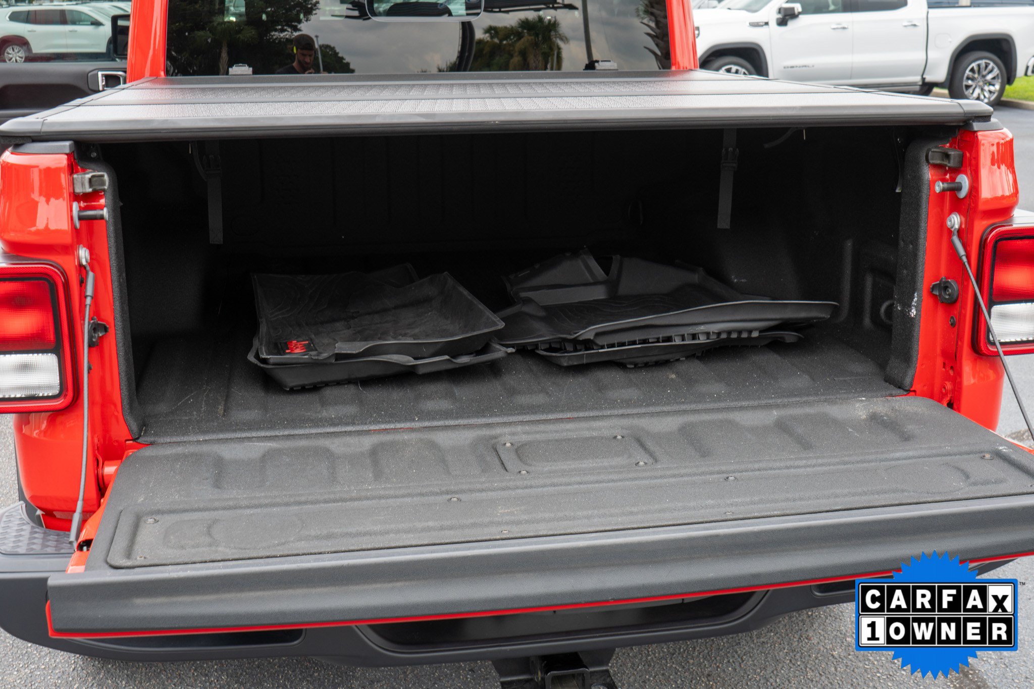 Used 2025 Jeep Gladiator Sport AWD/4WD image 32