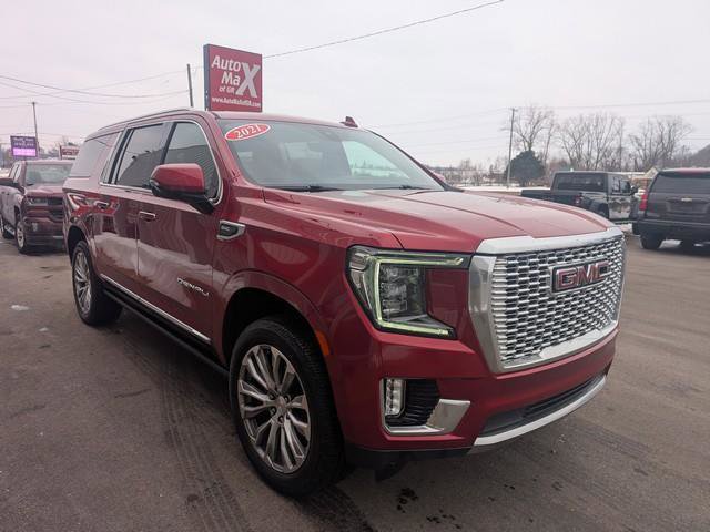 Used 2021 GMC Yukon XL Denali w/ Denali Premium Package image 5