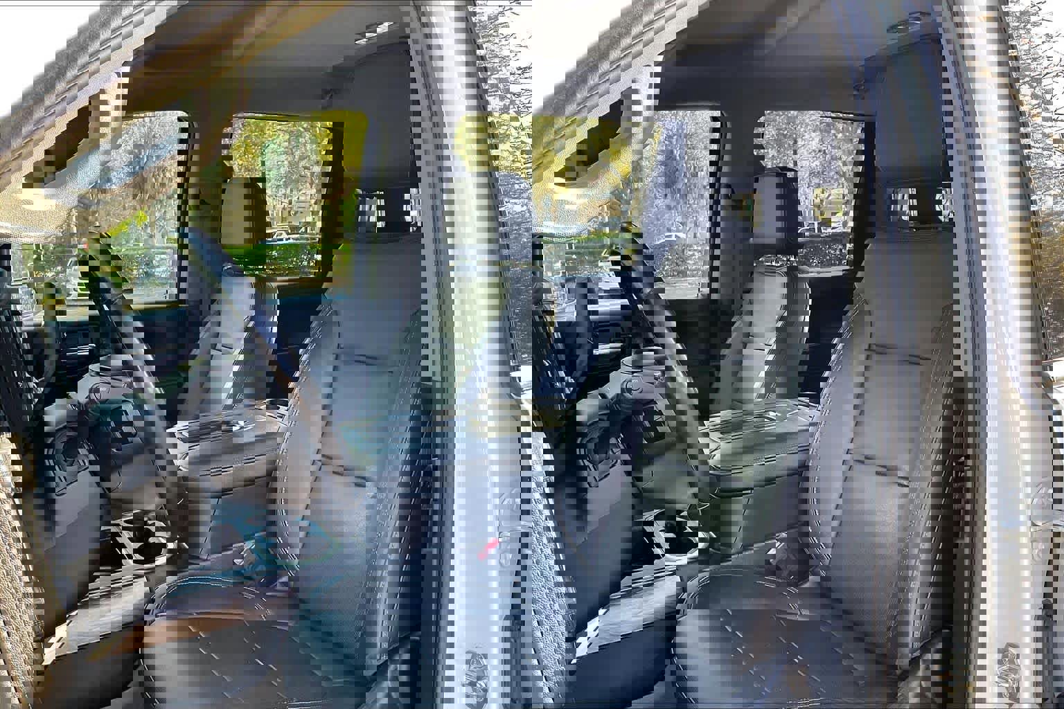 Used 2020 Chevrolet Silverado 3500 LTZ w/ LTZ Premium Package image 25