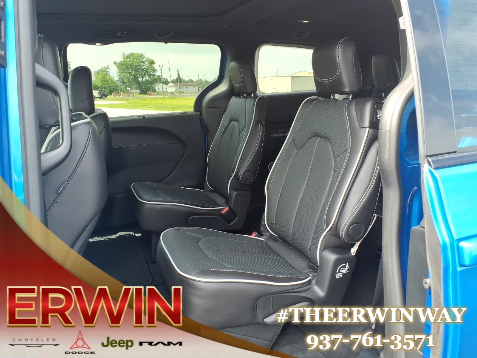 Used 2026 Chrysler Pacifica Limited w/ S Appearance Package FWD image 25