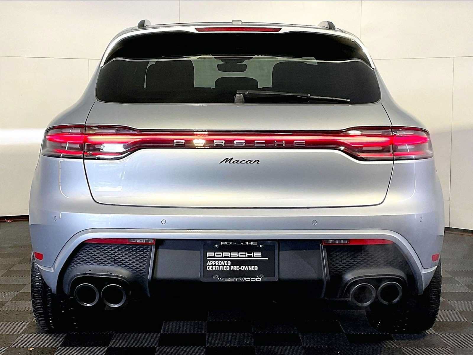 Certified 2023 Porsche Macan AWD/4WD image 6