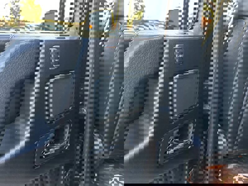 Used 2015 Mercedes-Benz G 550 image 17