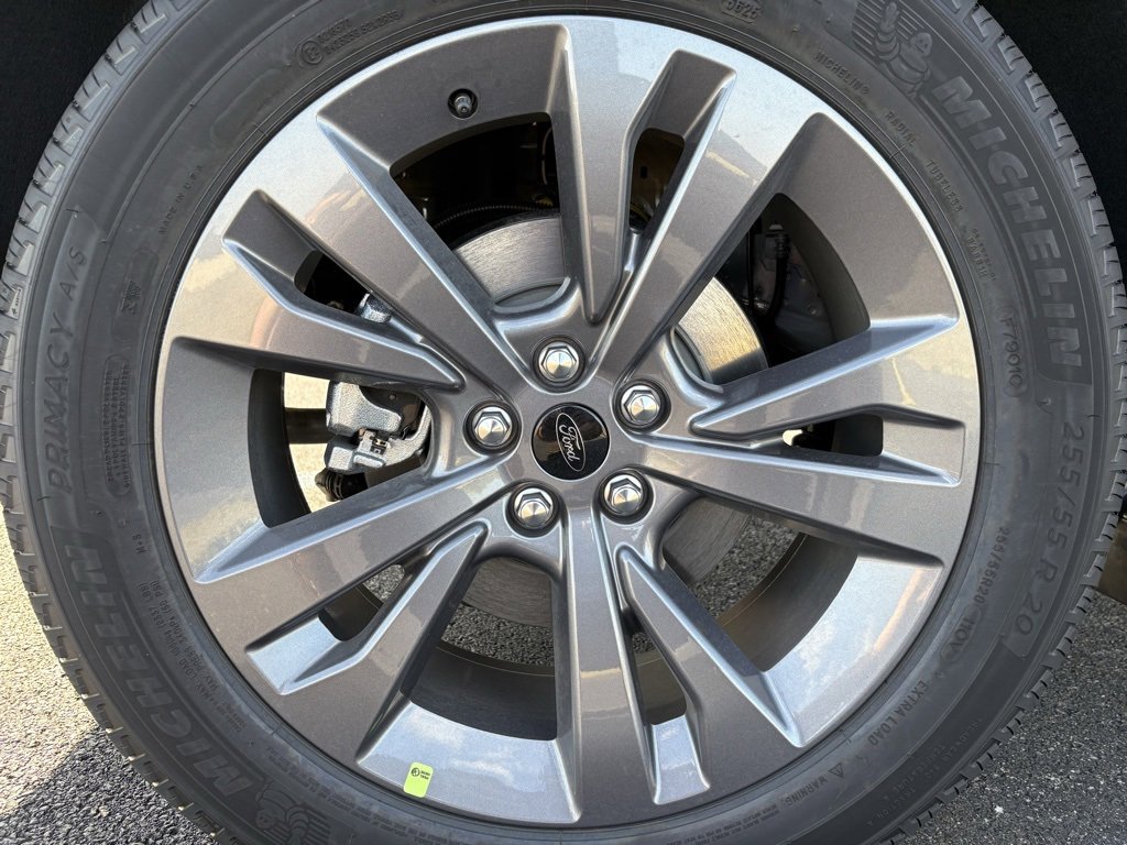 New 2026 Ford Explorer Active image 74