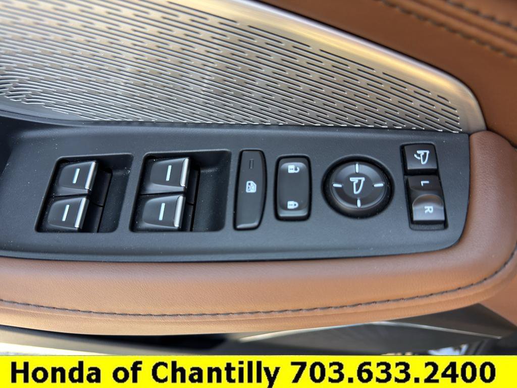 Used 2024 Acura MDX SH-AWD w/ Advance Package image 20