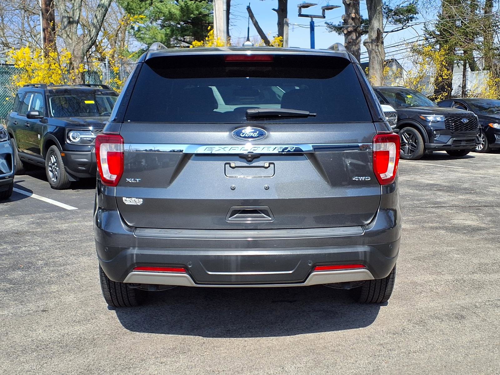 Certified 2019 Ford Explorer XLT w/ Equipment Group 202A image 5