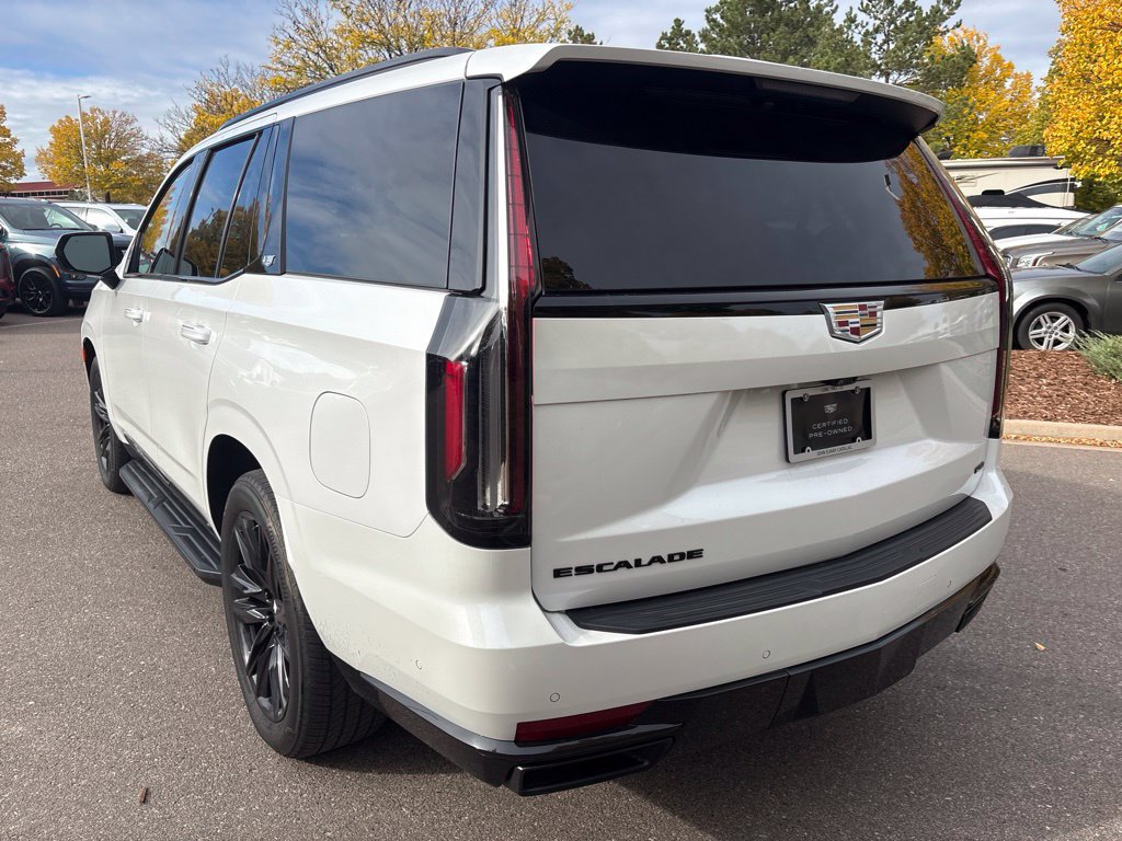 Used 2022 Cadillac Escalade Sport Platinum AWD/4WD image 3