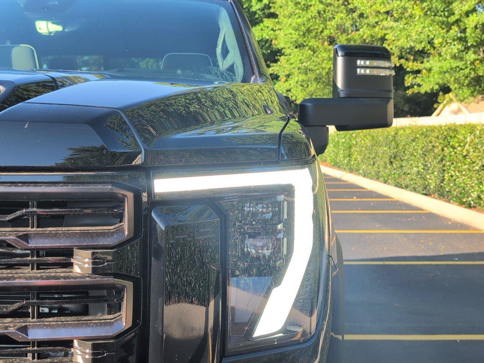 New 2026 GMC Sierra 2500 AT4X AWD/4WD image 11