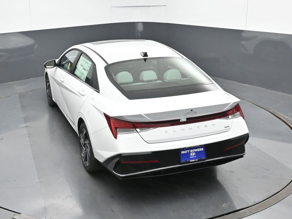 New 2026 Hyundai Elantra Limited FWD image 20