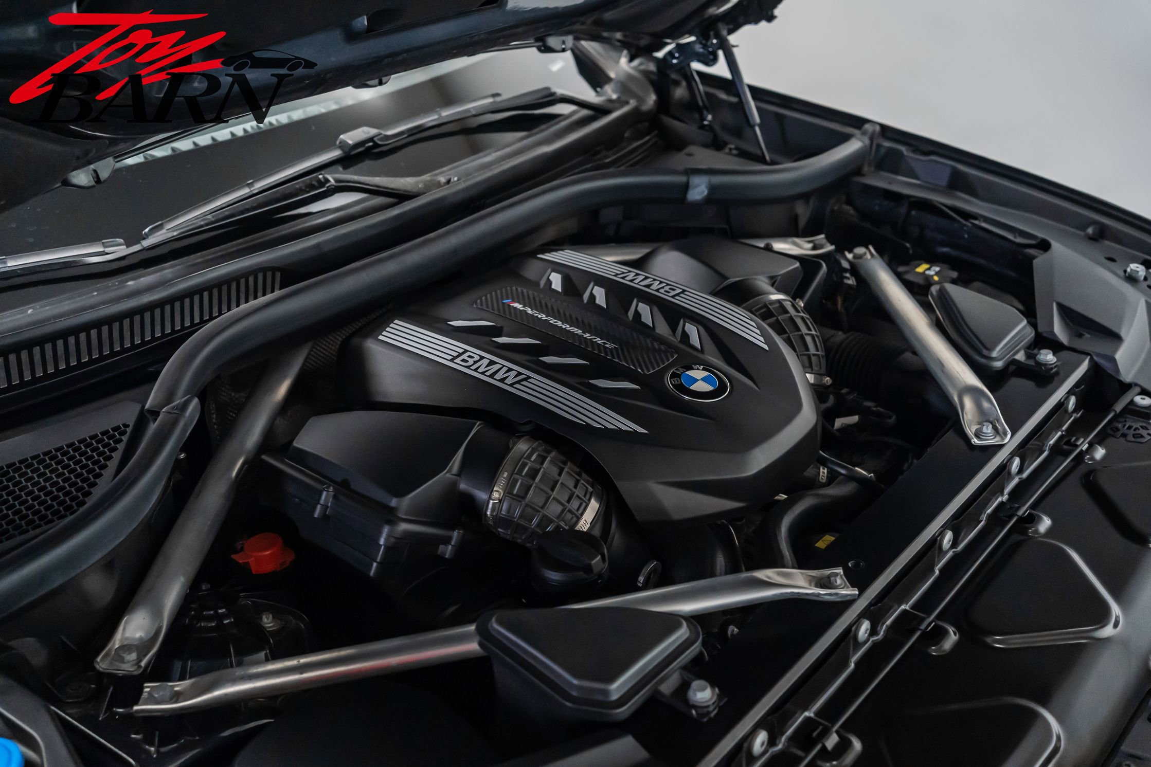 Used 2020 BMW X6 M50i w/ Executive Package image 53