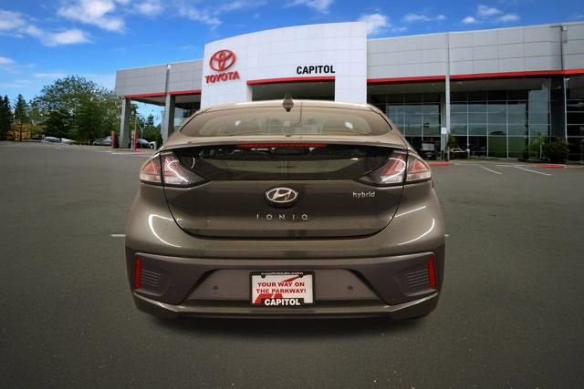 Used 2020 Hyundai Ioniq Limited FWD image 4