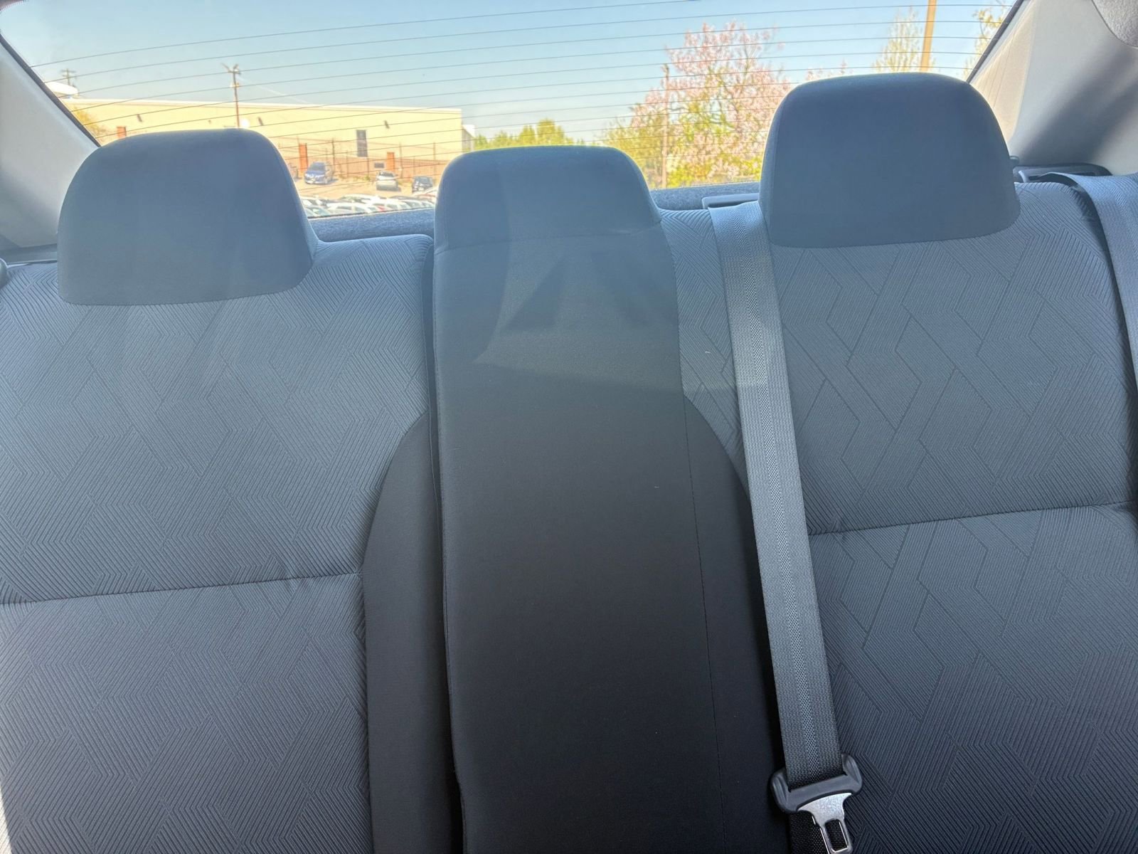 Used 2025 Nissan Versa SV FWD image 33
