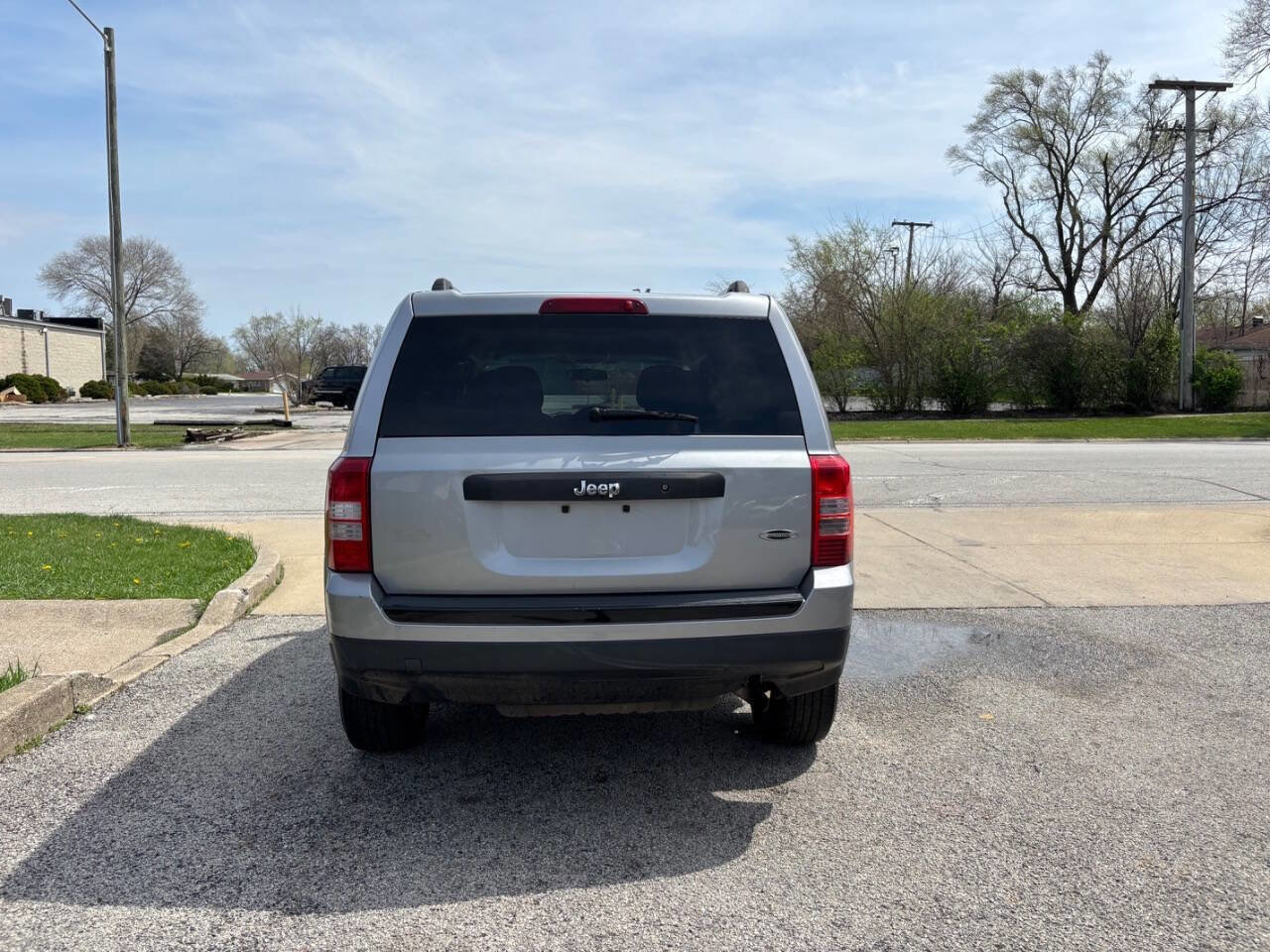 Used 2014 Jeep Patriot Sport image 15