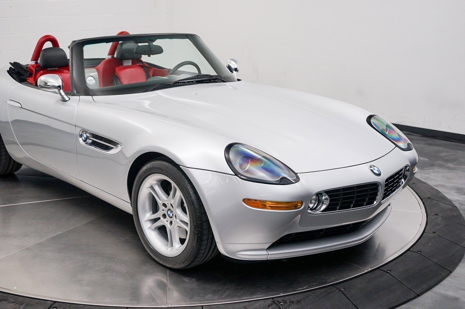 Used 2003 BMW Z8 RWD image 15