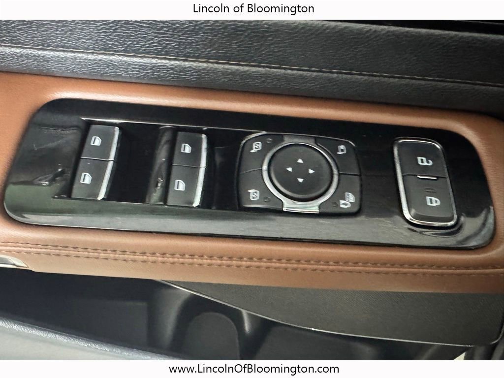 Used 2025 Lincoln Aviator Reserve w/ Jet Appearance Package AWD/4WD image 40