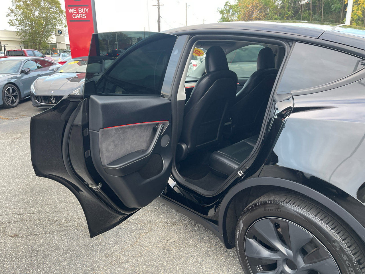 Used 2024 Tesla Model Y Long Range image 26