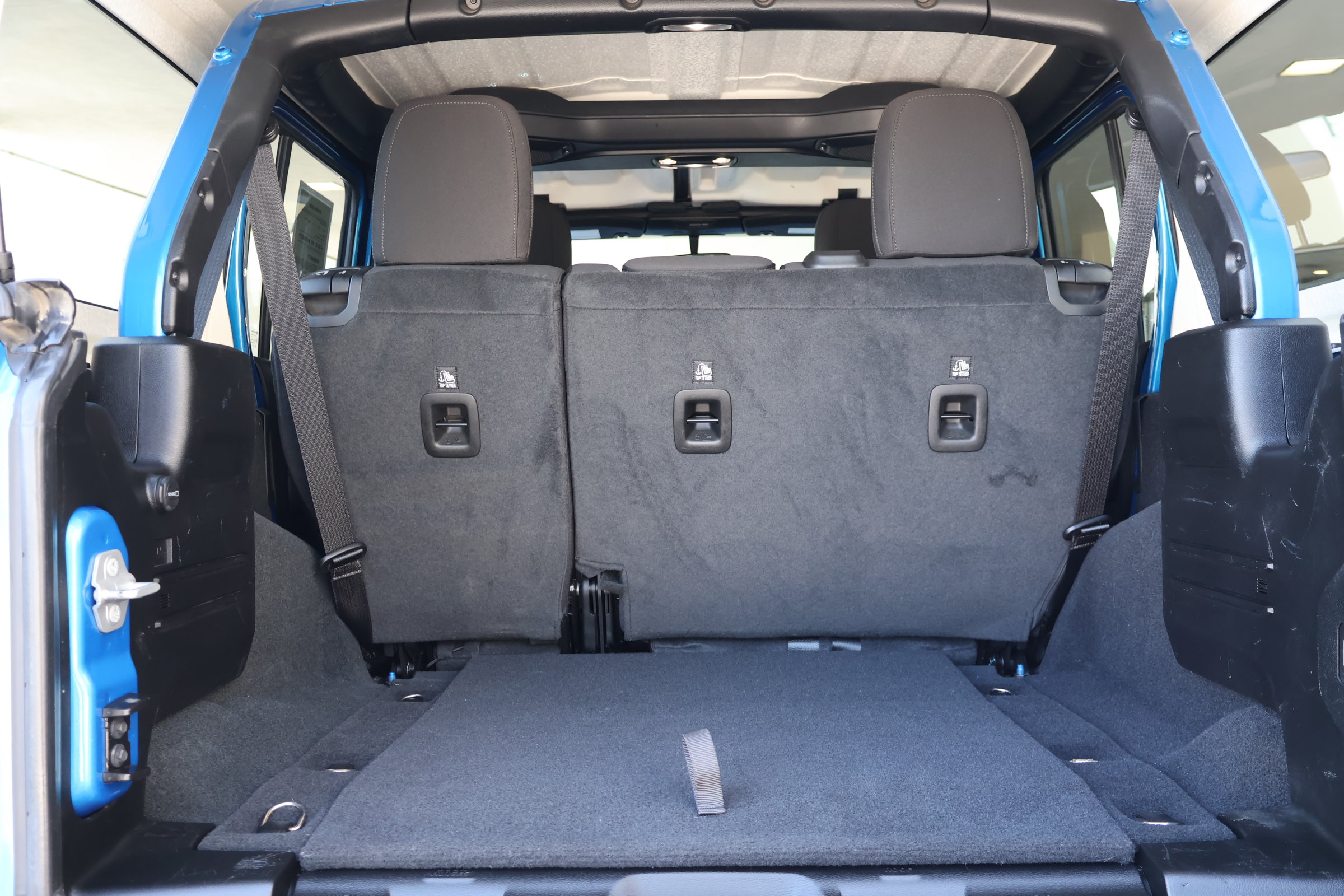 Used 2022 Jeep Wrangler Unlimited Sport AWD/4WD image 18