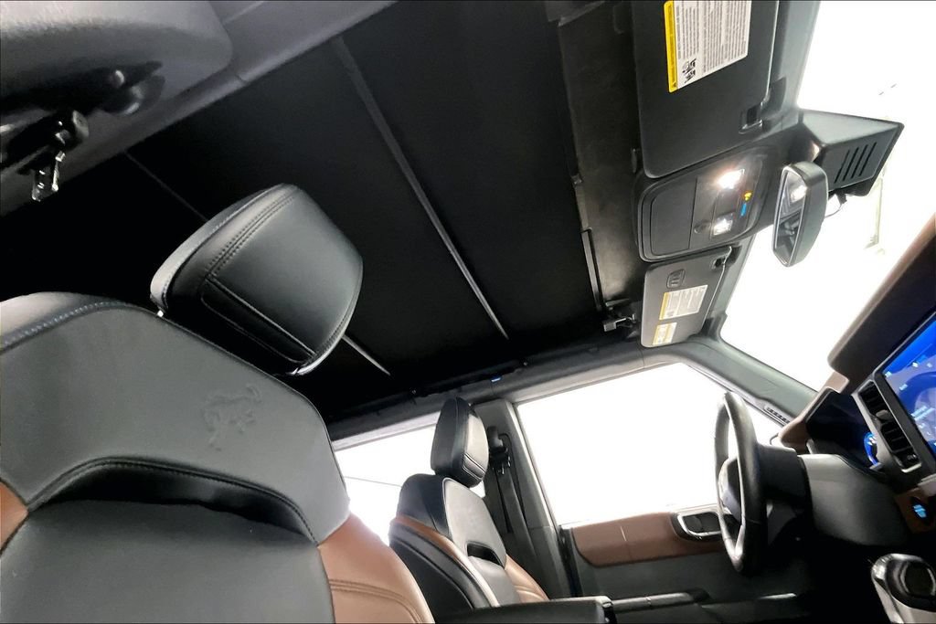 Used 2024 Ford Bronco Outer Banks AWD/4WD image 17