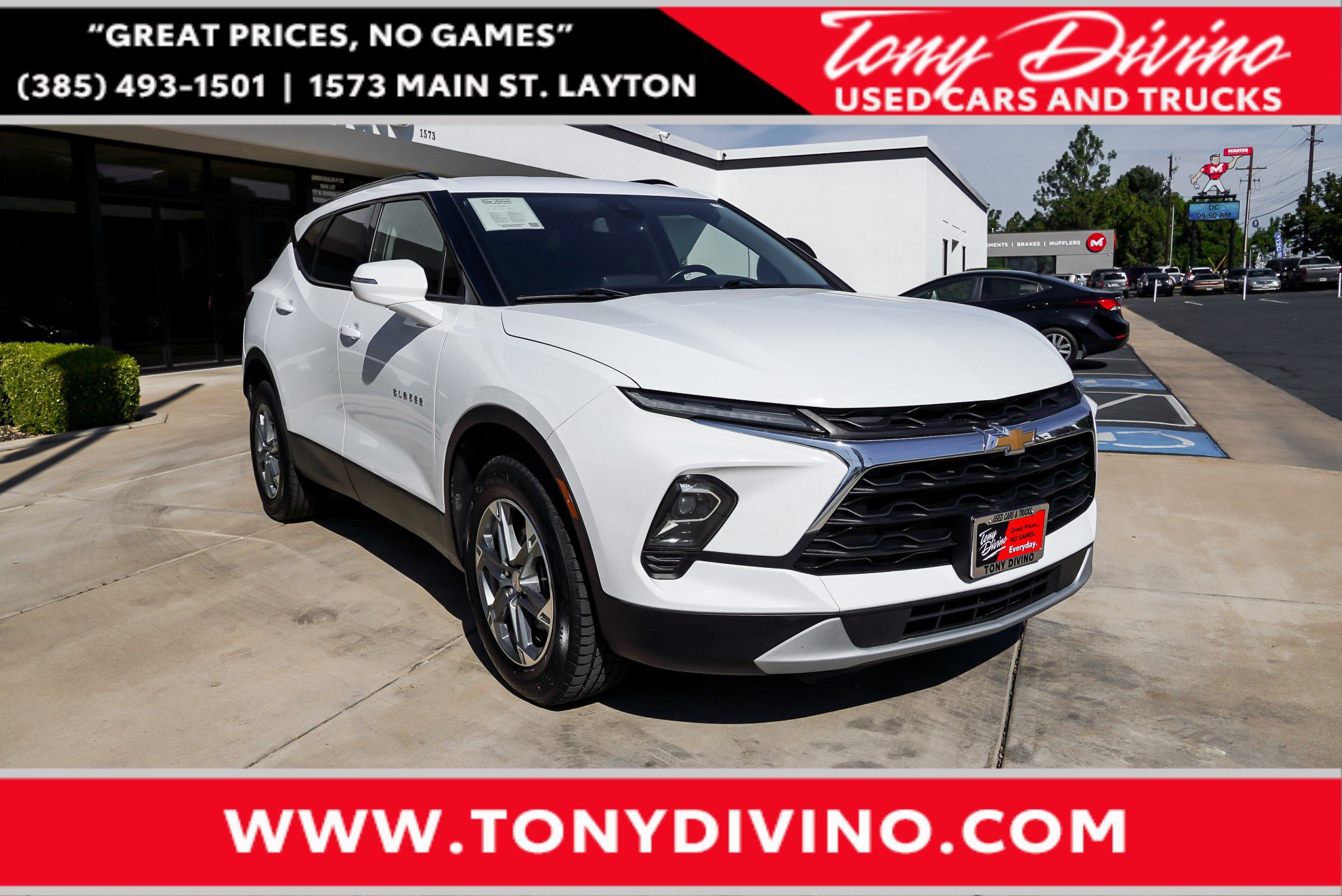 Used 2023 Chevrolet Blazer LT FWD image 1
