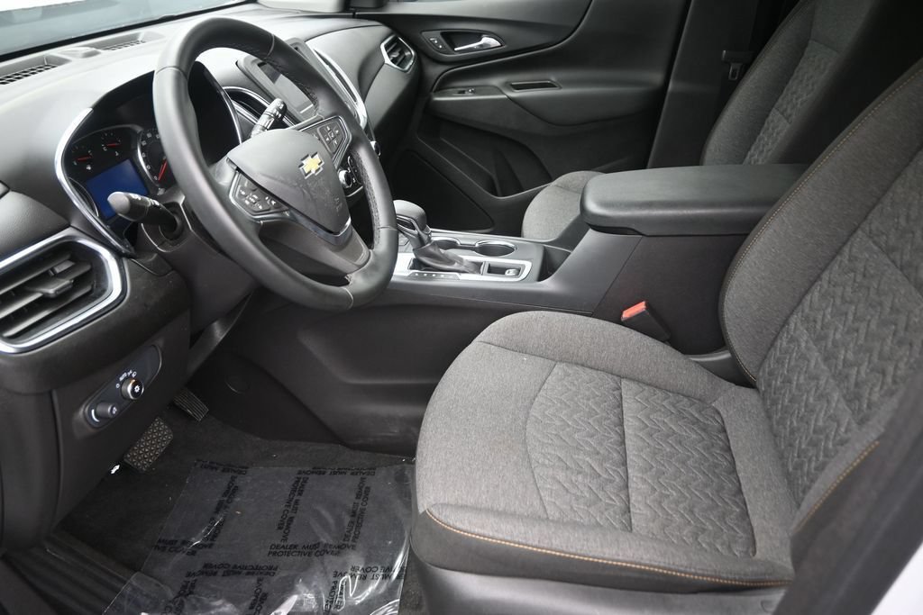 Used 2024 Chevrolet Equinox LT FWD image 12