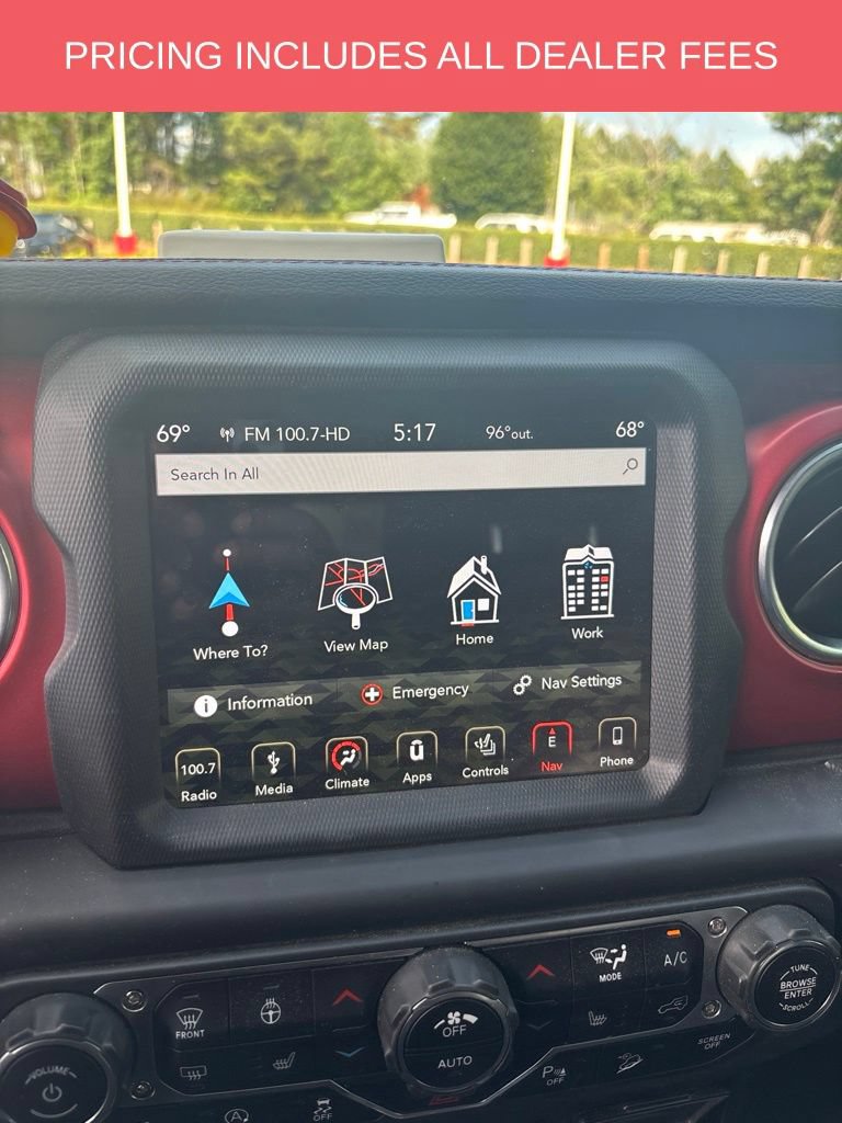 Used 2018 Jeep Wrangler Unlimited Rubicon AWD/4WD image 3