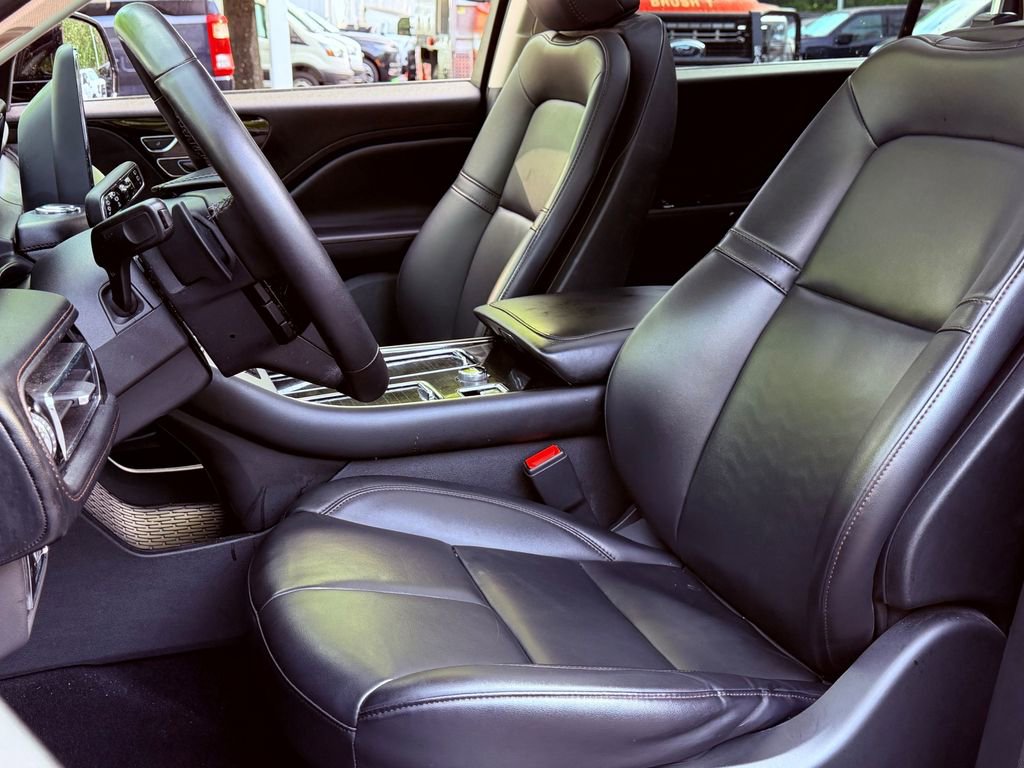 Certified 2023 Lincoln Aviator AWD w/ Premium Package image 19