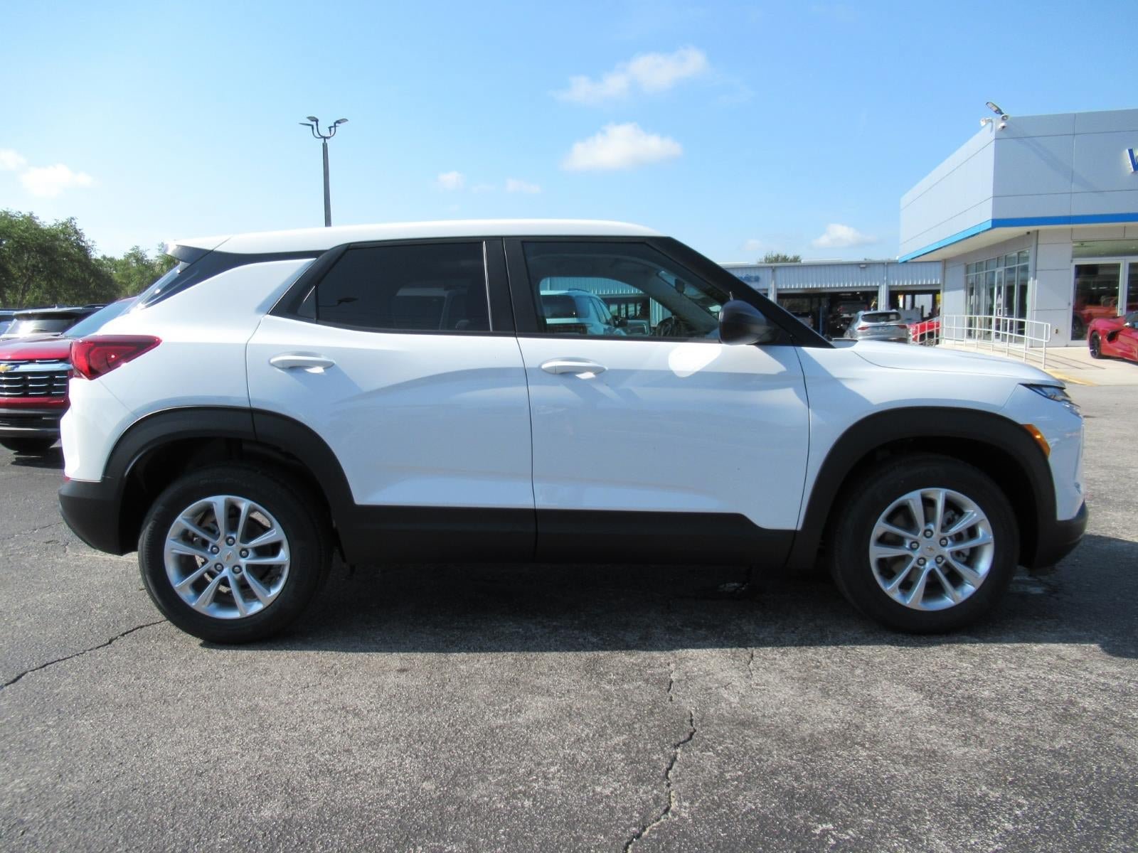 New 2026 Chevrolet TrailBlazer LS w/ LS Convenience Package FWD image 4
