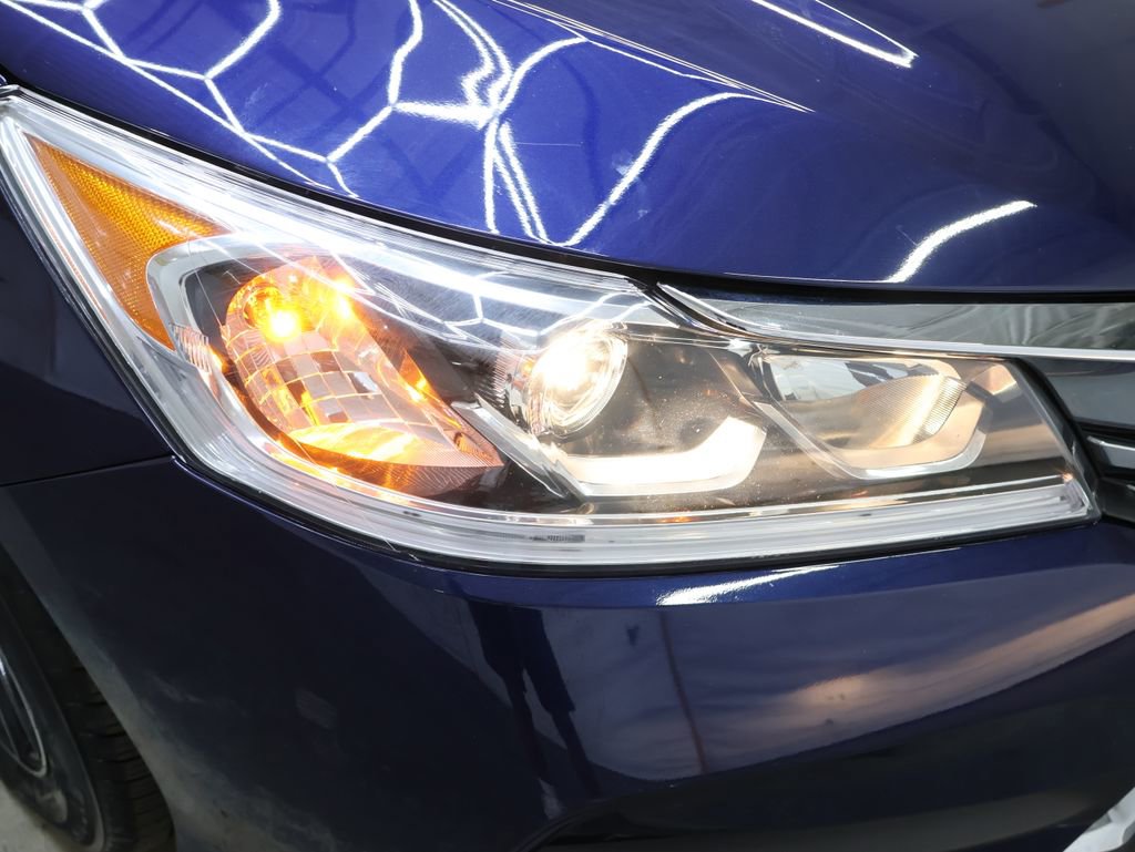 Used 2016 Honda Accord LX image 25