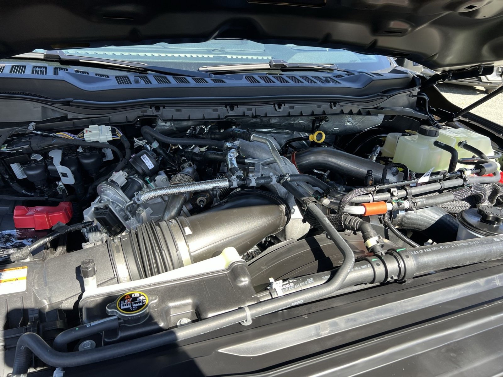 New 2027 Ford F350 Lariat w/ Tremor Off-Road Package AWD/4WD image 28