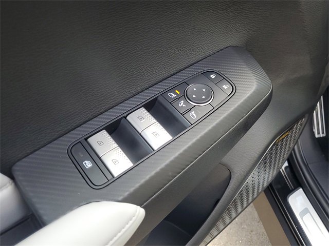 New 2025 Mitsubishi Outlander AWD image 19