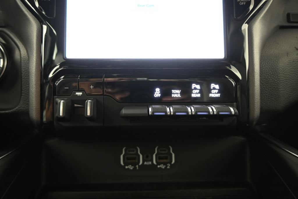 Used 2023 RAM 1500 Laramie AWD/4WD image 30