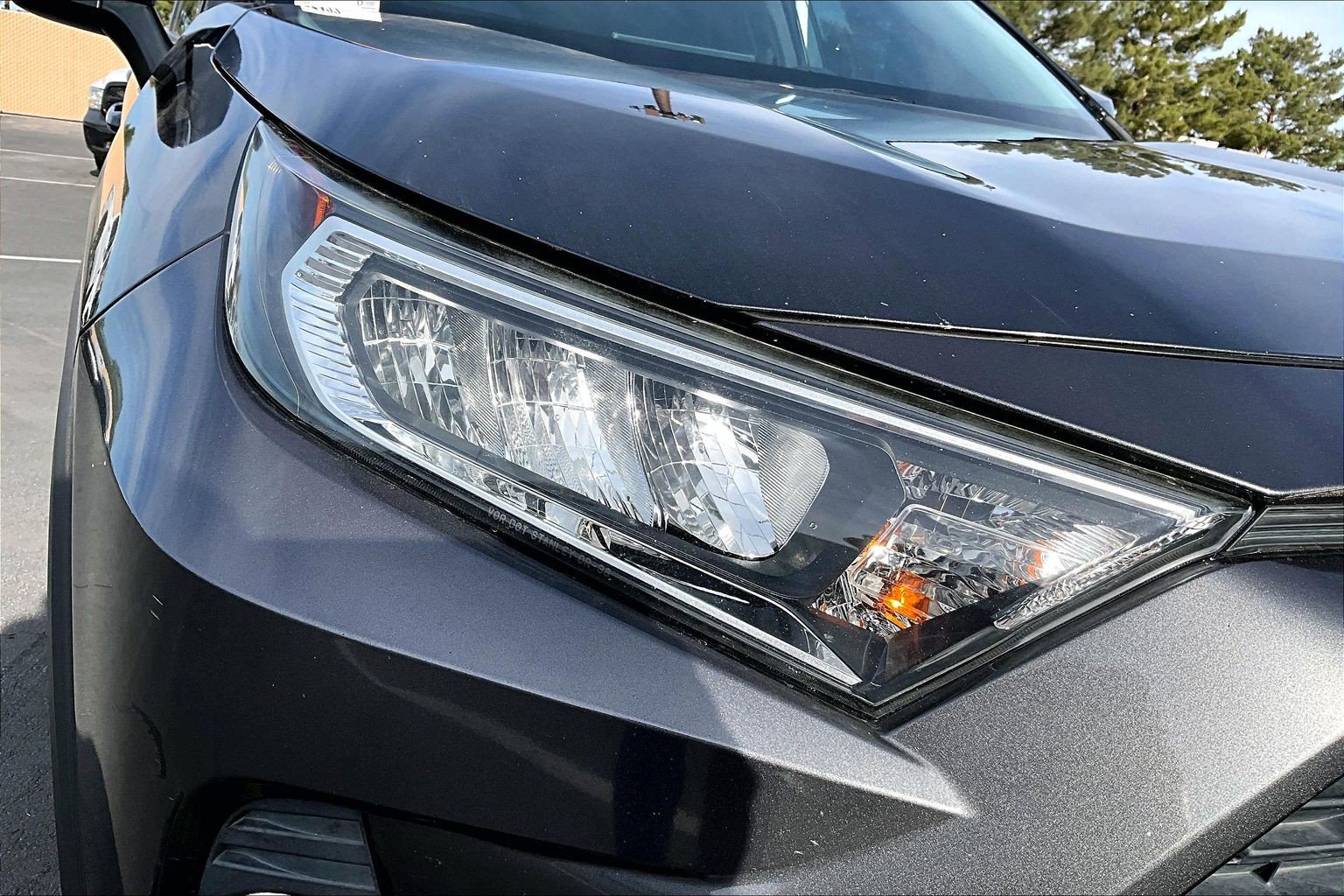 Used 2021 Toyota RAV4 XLE FWD image 28