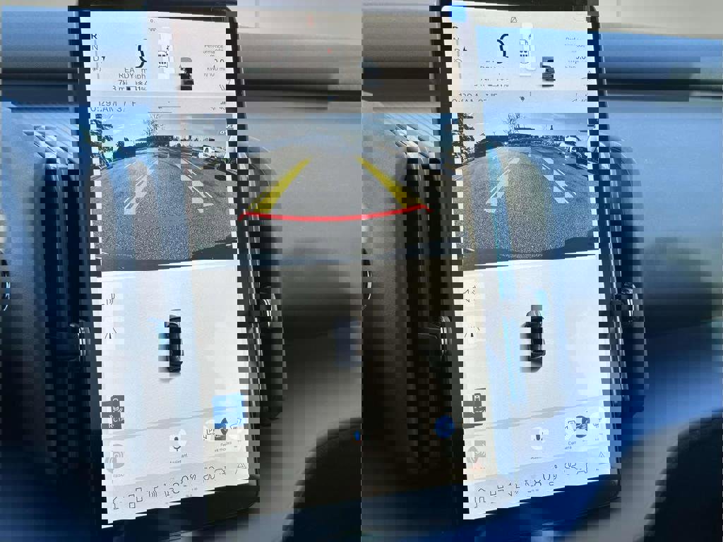 New 2026 Volvo EX30 Plus w/ Protection Package Premier image 4