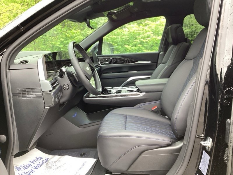 New 2025 Cadillac Escalade IQ Luxury 1 image 19