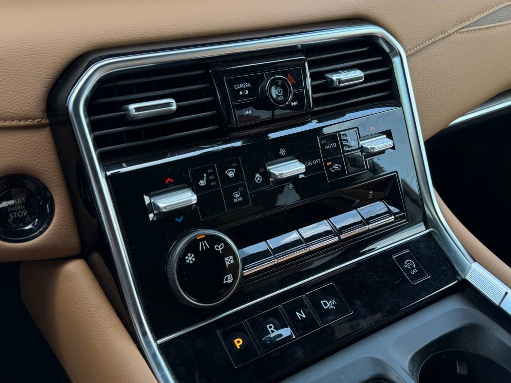 Used 2025 Nissan Armada SL w/ Captain's Chari Seat Package RWD image 20