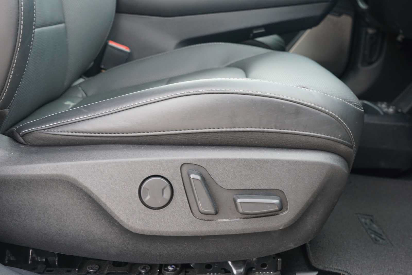 Used 2023 Kia EV6 Wind RWD image 26