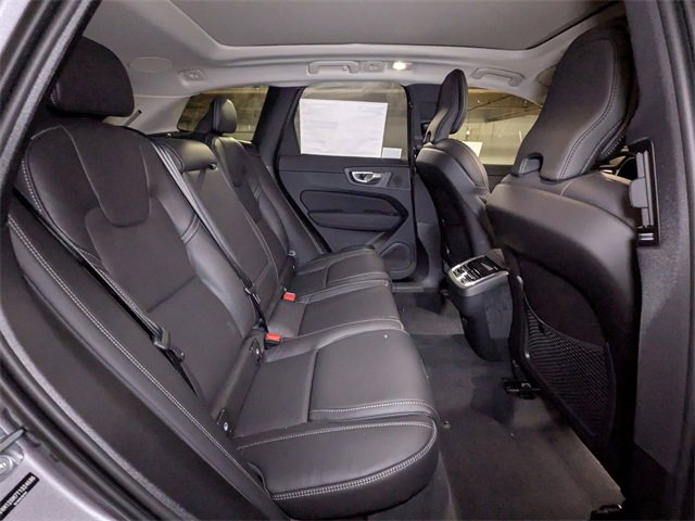 New 2026 Volvo XC60 B5 Ultra w/ Climate Package PRO image 29