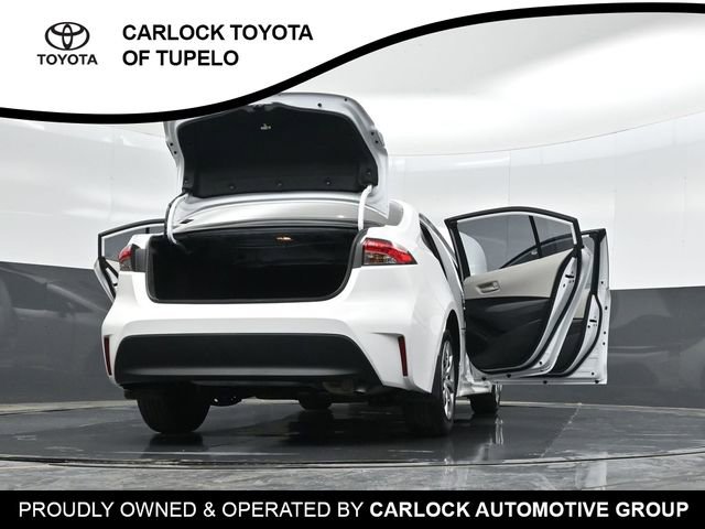 Used 2025 Toyota Corolla LE FWD image 45
