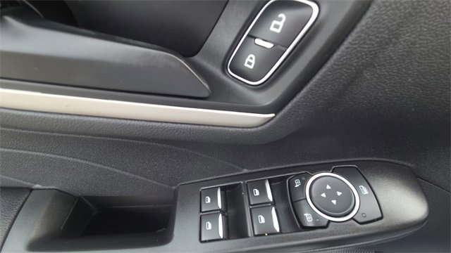 Used 2022 Ford Escape SE image 22