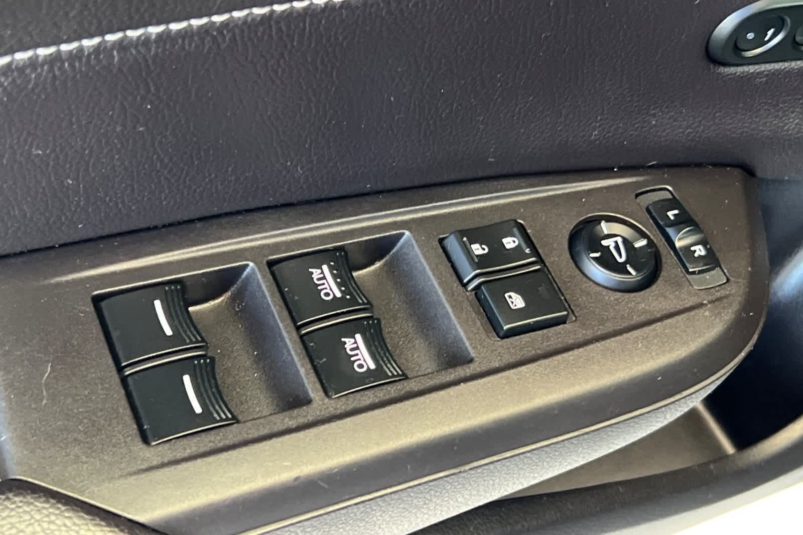 Used 2019 Acura ILX FWD image 13