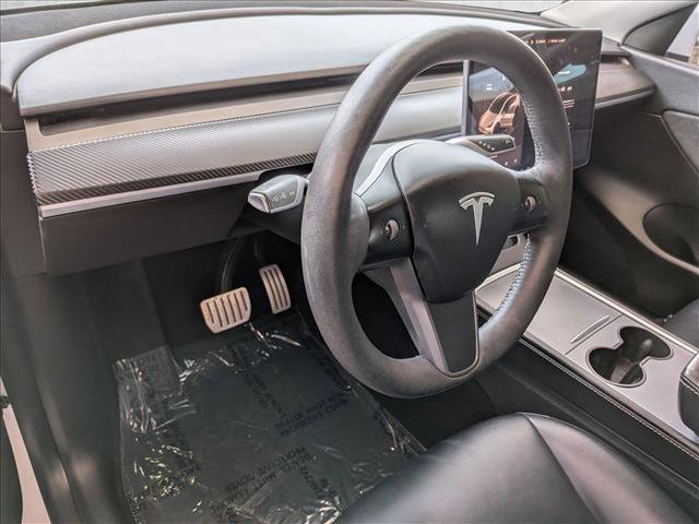 Used 2022 Tesla Model Y Performance image 10