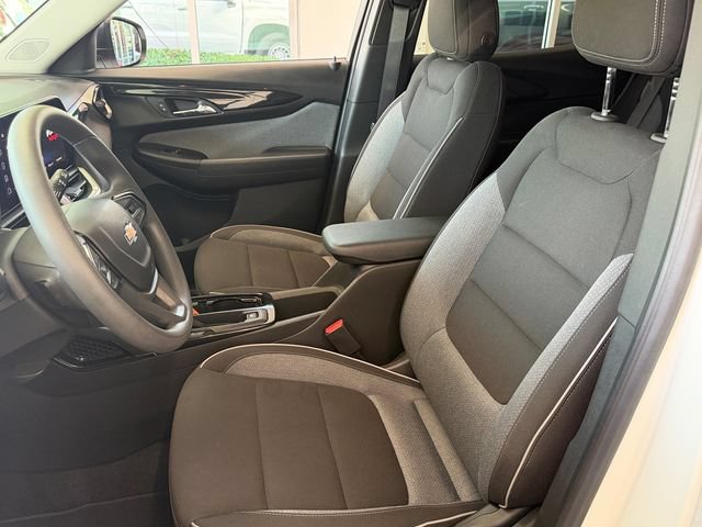 Used 2024 Chevrolet TrailBlazer LS w/ LS Convenience Package AWD/4WD image 9