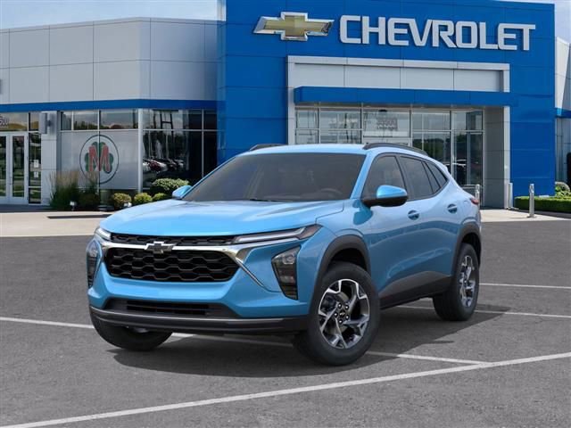 New 2025 Chevrolet Trax LT w/ Driver Confidence Package image 6