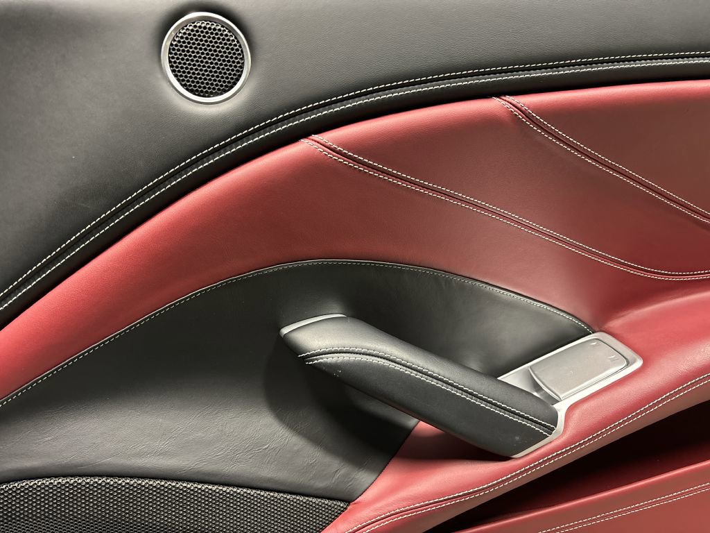 Used 2015 Ferrari California T image 55