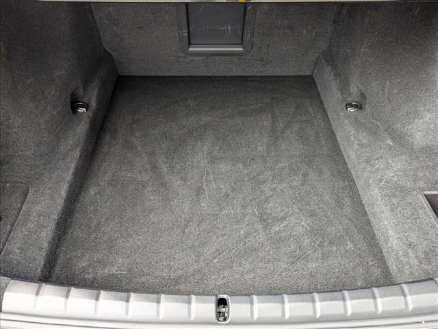 Used 2024 BMW 740i image 6